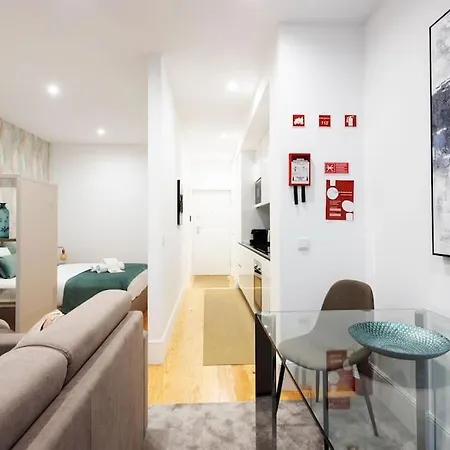 Apartment Sweet Downtown Loft With Balcony *