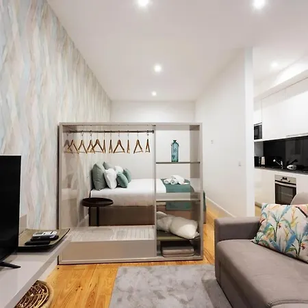 Sweet Downtown Loft With Balcony Porto